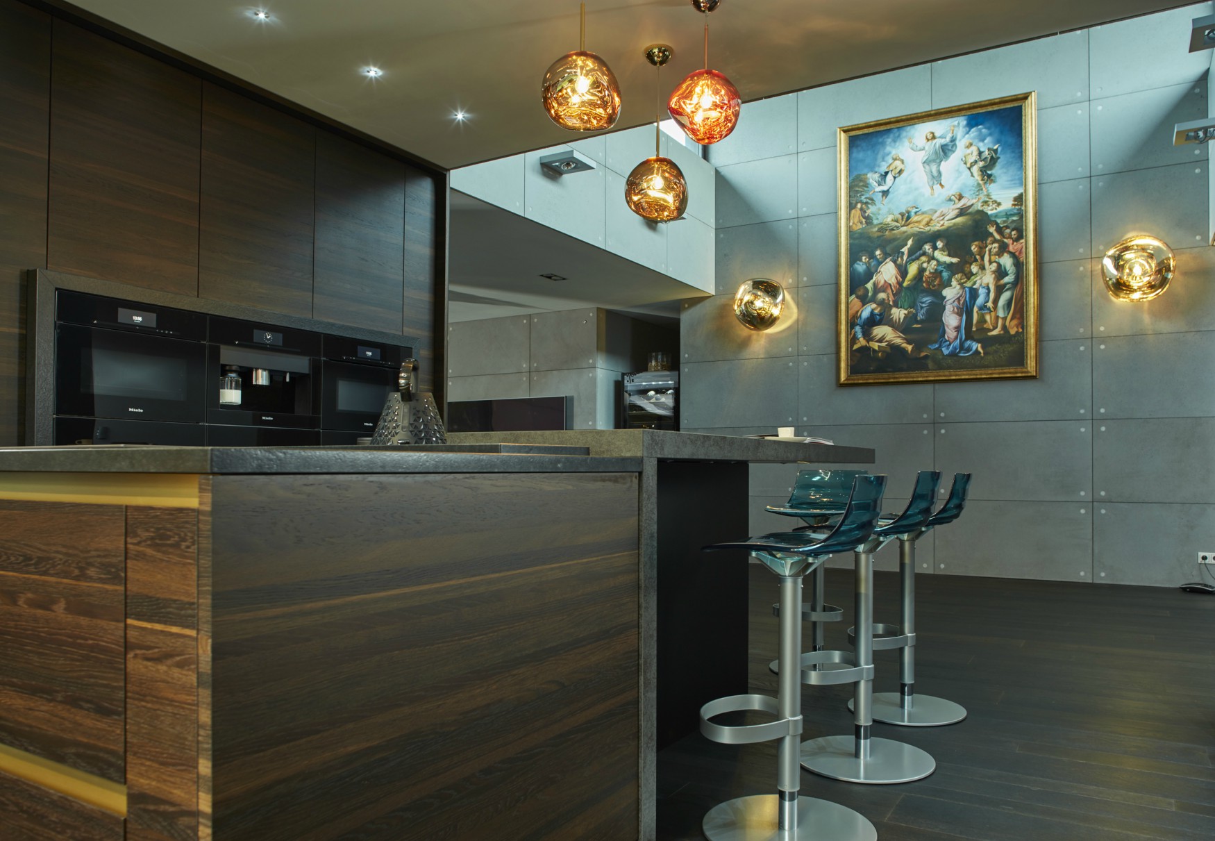 nowoczesna kuchnia z wyspą drewniane meble szare ściany